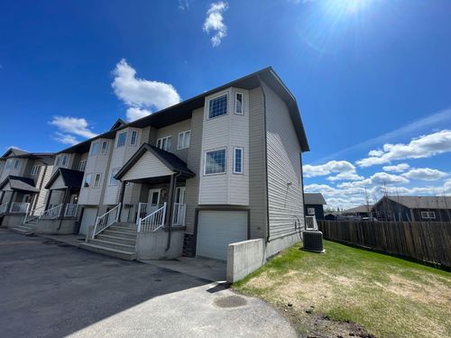 11-1616 41 Street, Edson, AB, T7E0A5 | Card Image