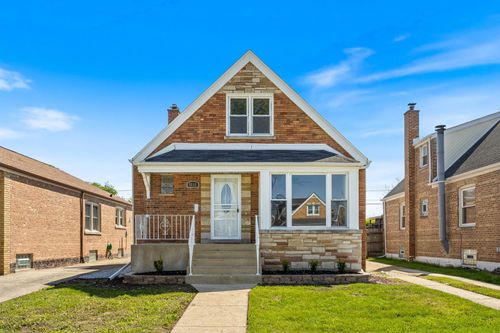 8115 S Troy St, Chicago, IL, 60652-2616 | Card Image