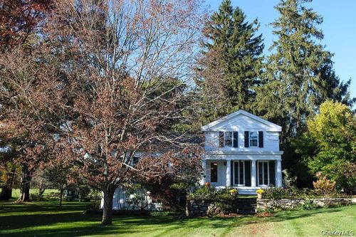 11 Smithfield Rd, Amenia, NY, 12501-5114 | Card Image