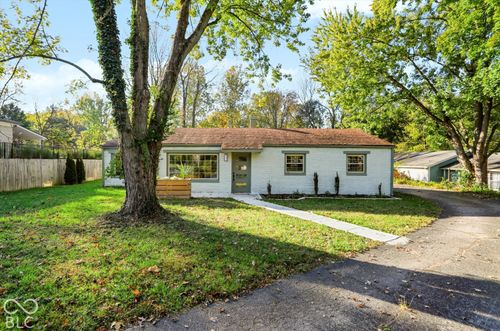 3209 E Loretta Dr, Indianapolis, IN, 46227-7711 | Card Image