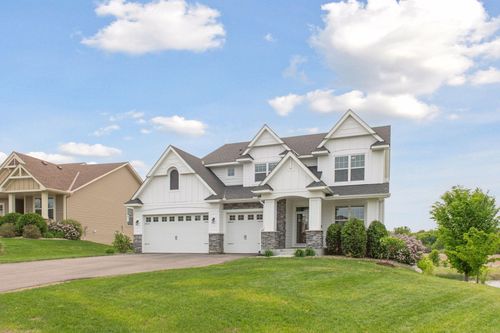 8999 Lakeside Dr, Victoria, MN, 55386-5107 | Card Image