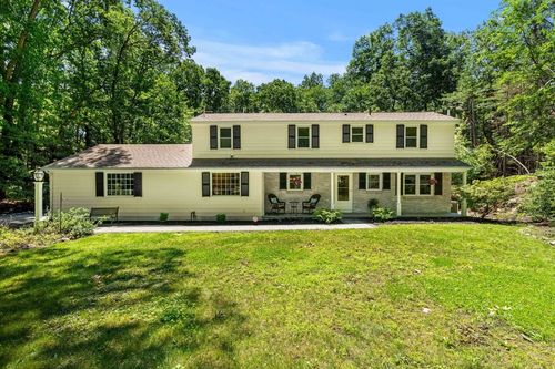 28 Birch Rd, Andover, MA, 01810-3357 | Card Image