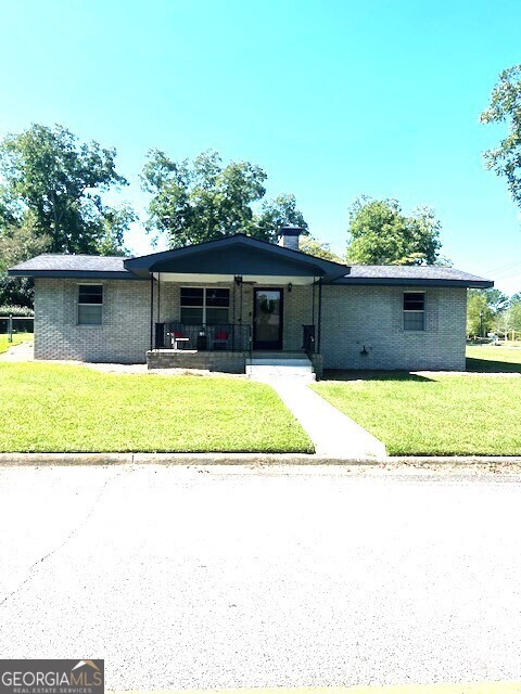 Creighton St, Eastman, GA 31023