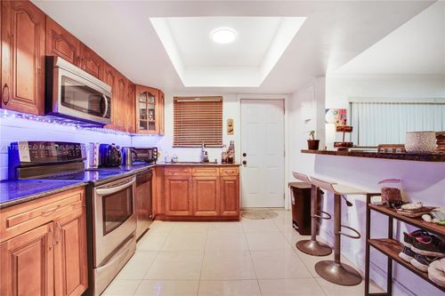 apt-7-11930 Ne 19th Dr, North Miami, FL, 33181-2829 | Card Image