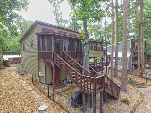 70 Lower Cove Dr, Pointblank, TX, 77364-7022 | Card Image