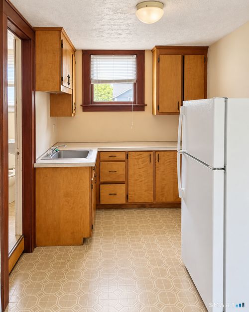 3-52-54 Trinity St, New Britain, CT, 06051-3417 | Card Image