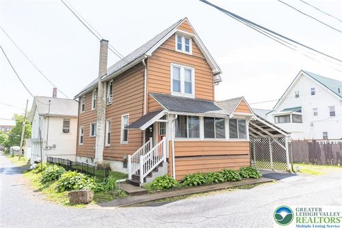 1315 Aubrey Pl, Williamsport, PA, 17701-4557 | Card Image