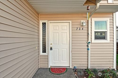 736 Date Ave, Sultan, WA, 98294-9795 | Card Image
