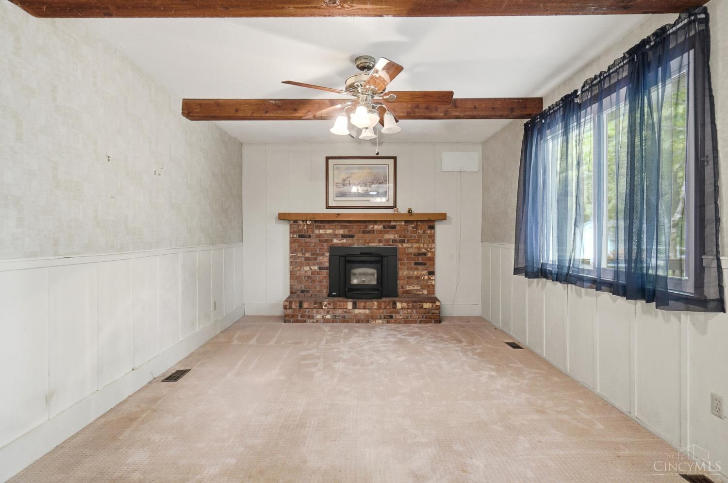 Residential in Springfield Twp. 4