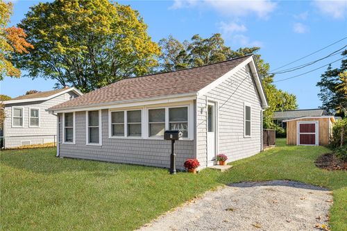 6 Douglas Street, Jamestown, RI, 02835 | Card Image