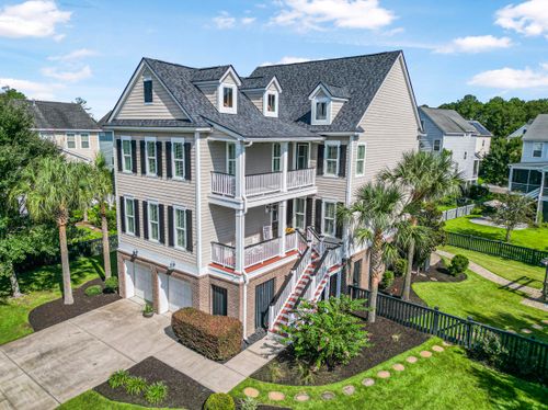 324 Megans Bay Ln, Wando, SC, 29492-8512 | Card Image