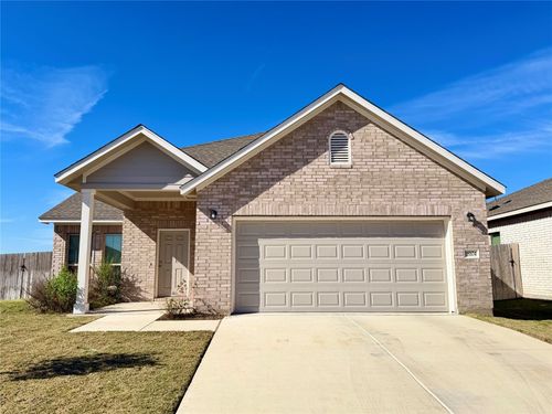 18104 Emu Ln, Manor, TX, 78653-2823 | Card Image