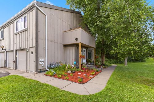 4844 Grenwich Way N, Oakdale, MN, 55128-2034 | Card Image