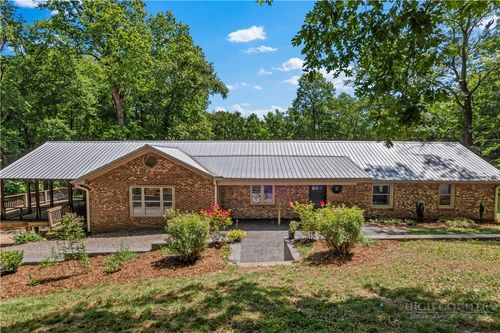 142 Pioneer Rd, Harmony, NC, 28634-9226 | Card Image