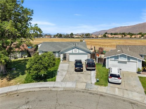 551 Wimbledon Dr, San Jacinto, CA, 92583-2679 | Card Image