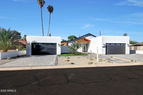 6050 E Hollyhock St, Phoenix, AZ, 85018-6722 | Card Image