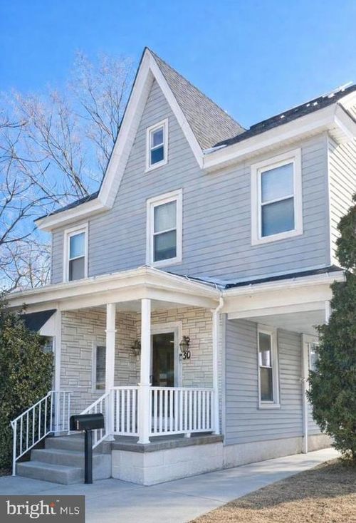 20 E Buck St, PAULSBORO, NJ, 08066-1225 | Card Image