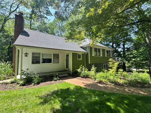 67 Ridge Rd, Hartsdale, NY, 10530-2212 | Card Image