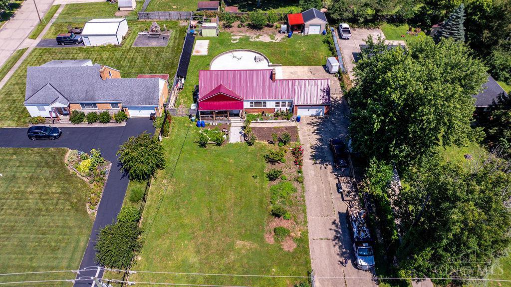Residential in Springfield Twp. 2
