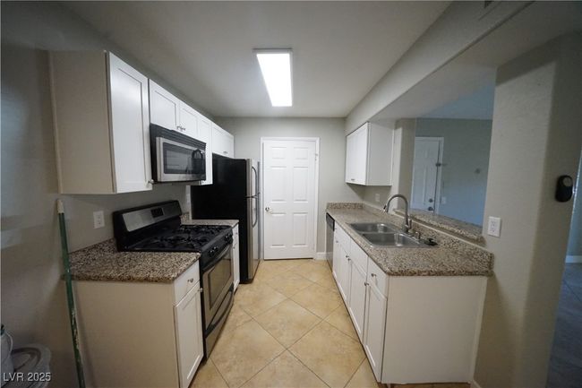 UNIT-411 - 2120 Ramrod Ave, Condo with 1 bedrooms, 1 bathrooms and null parking in Henderson NV | Image 16