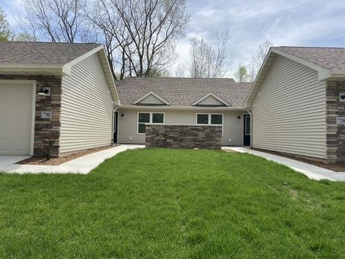 728 Violet Way, Saint Joseph, MI, 49085-8754 | Card Image