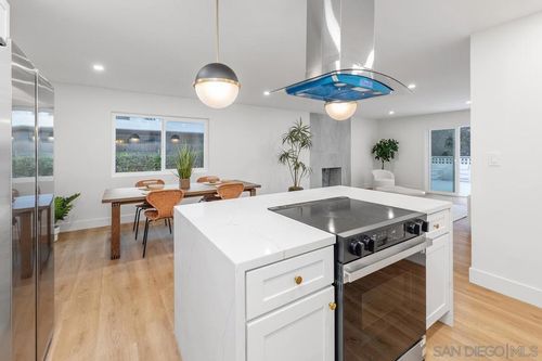 6428 Lake Apopka Pl, San Diego, CA, 92119-2815 | Card Image