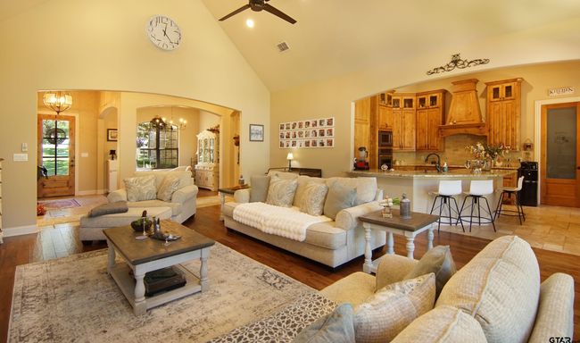125 Private Road 5295, House other with 4 bedrooms, 3 bathrooms and null parking in Yantis TX | Image 10
