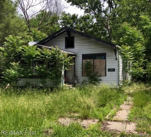 15858 Westbrook St, Detroit, MI, 48223-1135 | Card Image