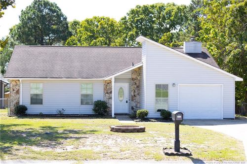 5717 Trevino St, Hope Mills, NC, 28348-2274 | Card Image