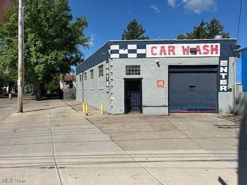 2050 W 65th St, Cleveland, OH, 44102-4366 | Card Image