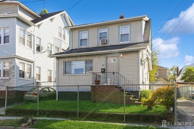 124 - 122 Vermont Avenue, House other with 3 bedrooms, 1 bathrooms and null parking in Newark NJ | Image 1