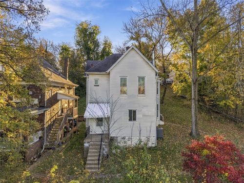 3009 Universal St, Sheraden, PA, 15204 | Card Image