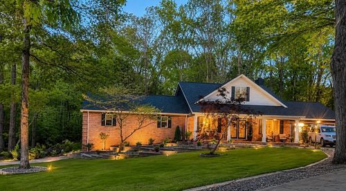 5461 Chris Dr, Oreana, IL, 62554-8039 | Card Image