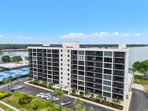 701-7100 Sunshine Skyway Ln S, ST PETERSBURG, FL, 33711-4926 | Card Image