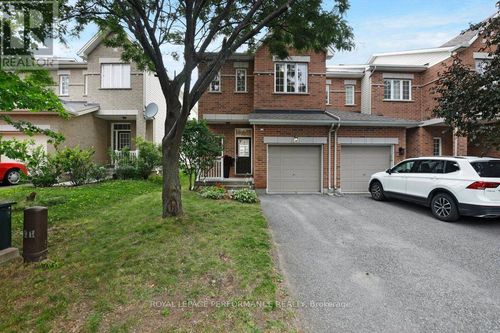 306 Waymark Crescent, Ottawa, ON, K2M0A4 | Card Image