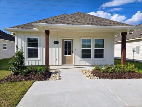 71752 Spike Dr, Madisonville, LA, 70447-8700 | Card Image