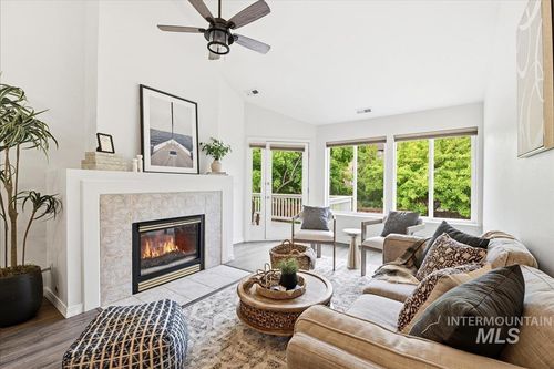 203-5146 S Surprise Way, Boise, ID, 83716-9062 | Card Image