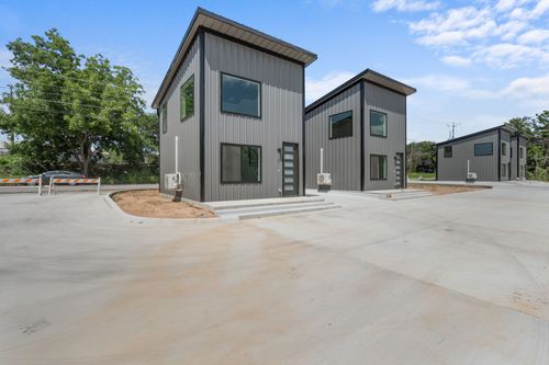 21-802 Old Wise Rd, Bowie, TX, 76230-4741 | Card Image