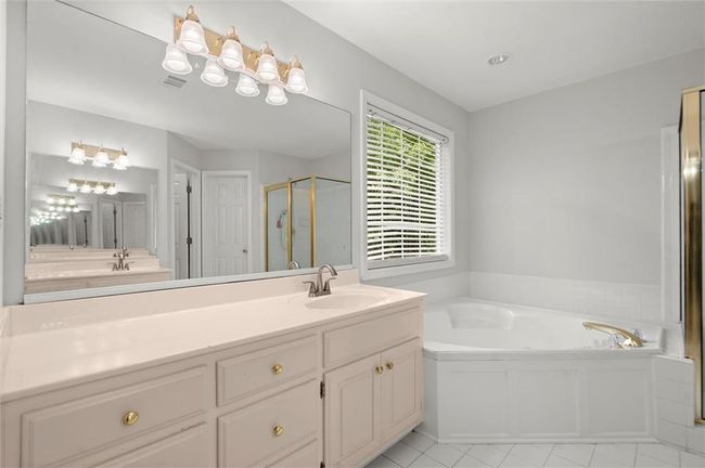 194 Lake Ruby Dr, House other with 6 bedrooms, 4 bathrooms and null parking in Suwanee GA | Image 36