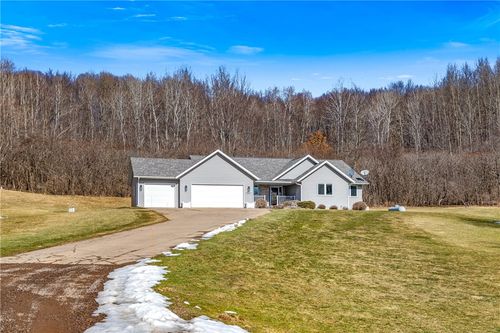 7447 115th St, Chippewa Falls, WI, 54729-5701 | Card Image
