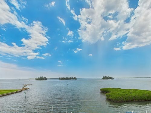 6039-6039 River Run Dr, Sebastian, FL, 32958-4704 | Card Image