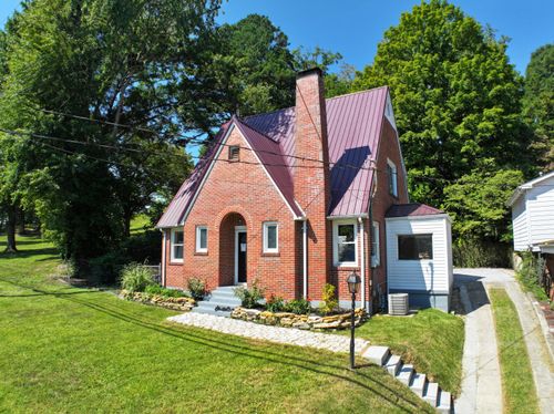 291 Main St, Irvine, KY, 40336-1085 | Card Image