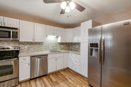 apt-101b-45 Macy St, Amesbury, MA, 01913-3726 | Card Image