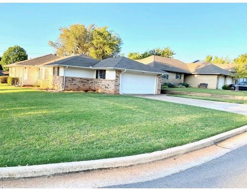 2401 Nw 43rd Cir, Oklahoma City, OK, 73112-8742 | Card Image