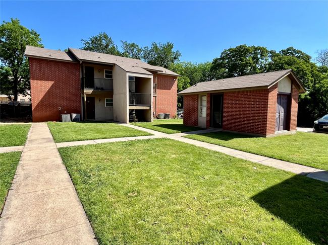 APT-14 - 410 Bryan St, Condo with 1 bedrooms, 1 bathrooms and null parking in Denton TX | Image 17