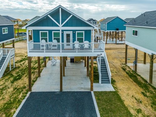 1057 Johnson Rd, Gilchrist, TX, 77617 | Card Image