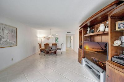 207 - 14376 Amberly Lane, Condo with 2 bedrooms, 2 bathrooms and null parking in Delray Beach FL | Image 3