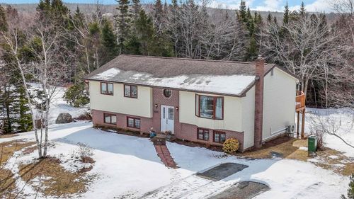 110 Hebb Dr, Lawrencetown, NS, B2Z1C8 | Card Image