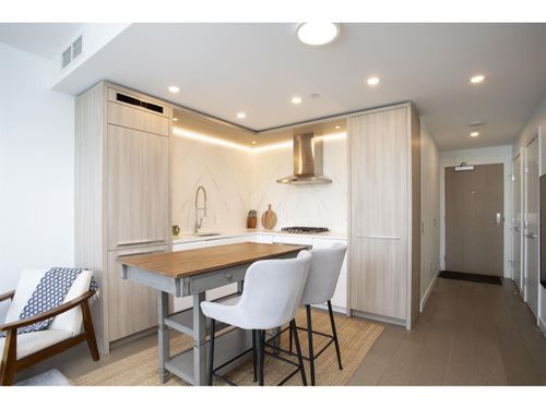 1103-15165 Thrift Ave, White Rock, BC, V4B0C1 | Card Image