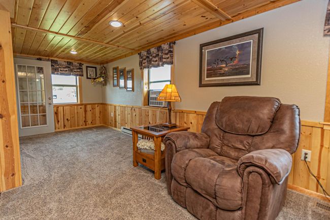 21 - Livingroom.jpg | Image 24